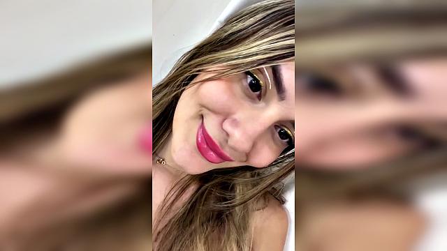 блондинка в белье - такие формы даже фитнес не даст