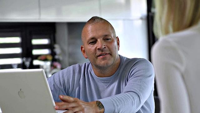 FOOTSIE BABES - Hot Candee Licious Gets Her Feet Covered In Cum After Office Anal Sex