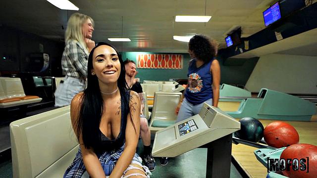 The Bowling goes Crazy