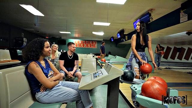 The Bowling goes Crazy