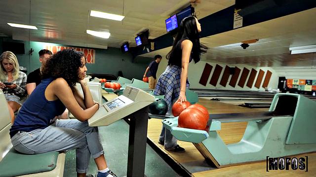 The Bowling goes Crazy