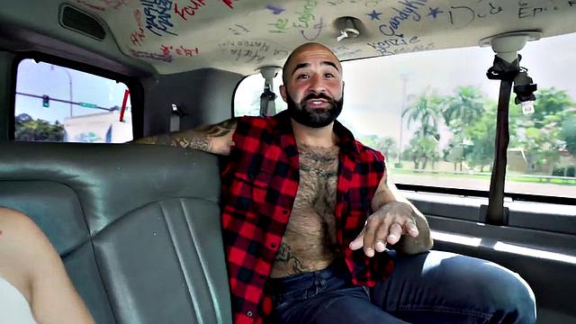 BBC guy pounds and pounds bareback on IR-Par�� in car after casting call