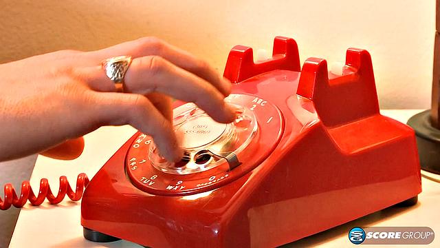 сара джей трясет сиськами и ловит мощный конч