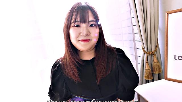 College girl Miki Sakashita is showing us her juicy ass