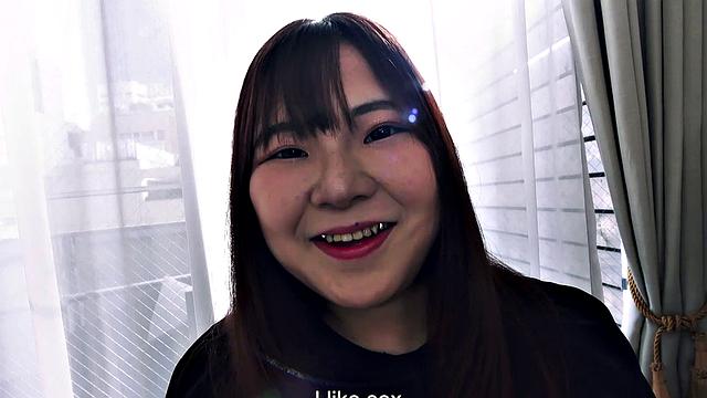 College girl Miki Sakashita is showing us her juicy ass