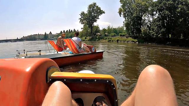 HUNT4K. Guy goes crazy about thrusting into the married girl