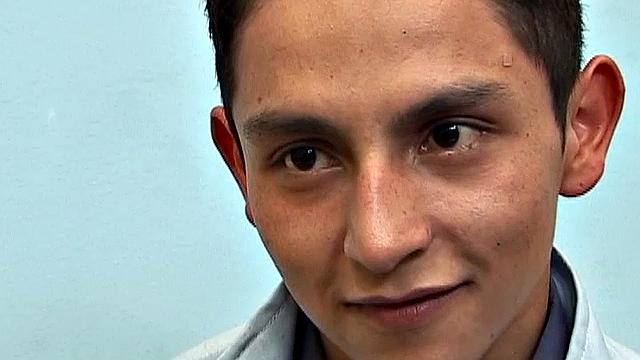 Крупный латинец жёстко шпилит друга без презерватива, оба кайфуют