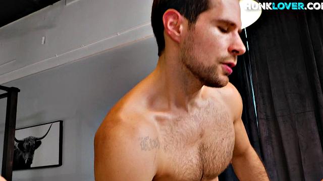 Boxing hunk bareback fucks greedy asshole after sparring