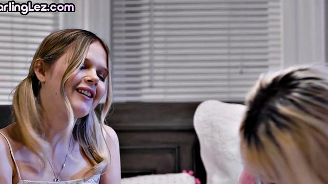 Sweet 21yo lesbian scissoring her BFF after facesitting