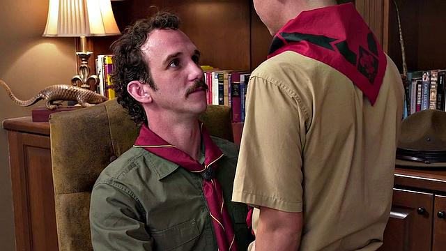 Amateur bottom stud pounded in doggy style by jock