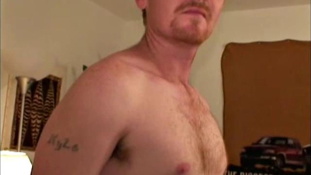 Here is another great find from the streets of Atlanta... specifically Ponce de Leon Avenue. He's a 27-year-old, 6'2", 200-pound iron worker. 