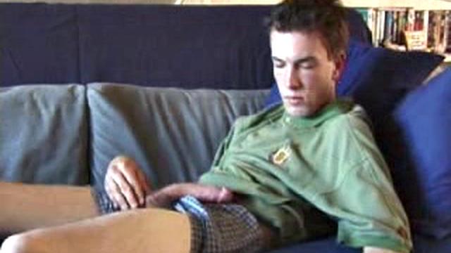 Damon Jacks Off With Toy