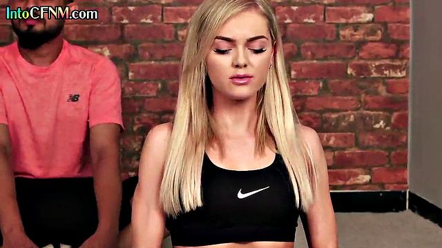 Athletic CFNM babes wanking a lucky guy