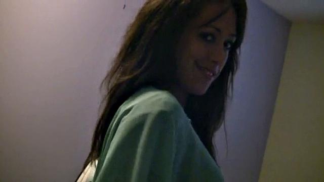 Hot Bobbi gives a Blowjob Closeup