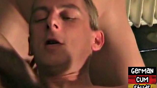Amateur German boys enjoy homemade barebacking 3some
