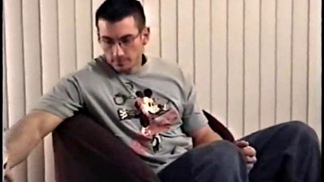 Straight Gianni Gets Handjob