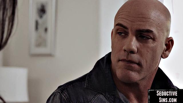 Naughty bigbooty babe bouncing lover