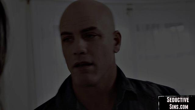 Naughty bigbooty babe bouncing lover