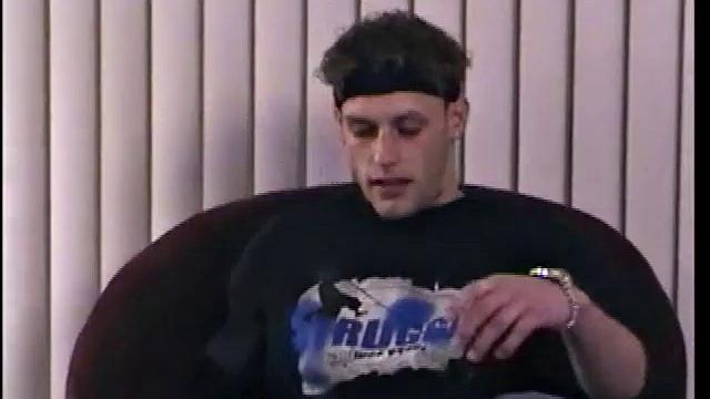 Str8 Buzz Blows Vinny