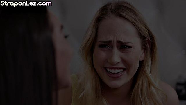 Big ass nasty lesbo MILFs hard scissoring