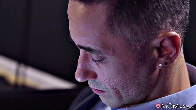 Horny MILF with nice ass