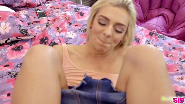 Caught Sneaking - S1:E1