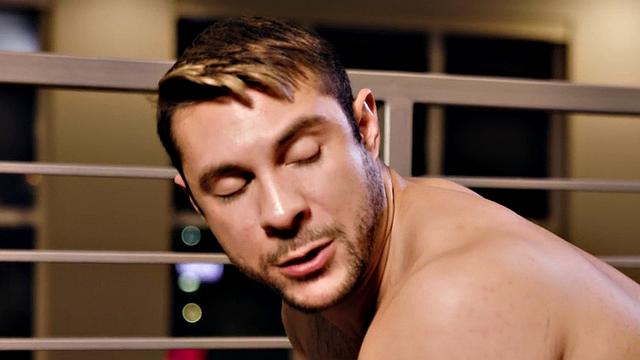 Black gay fucks white stud in doggystyle in anal