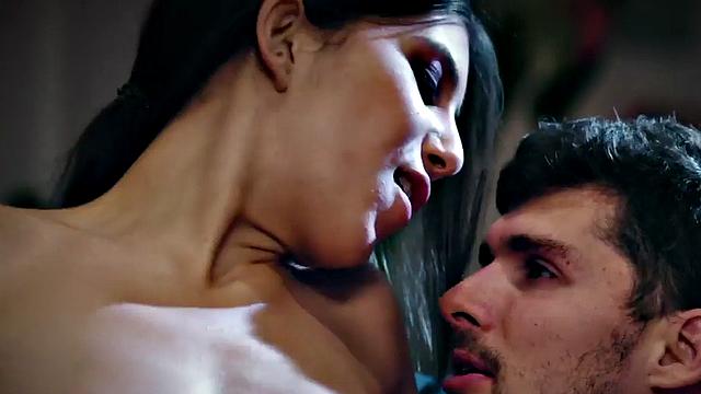 Slutty 21yo bae loves doggystyle fucking in wet pussy