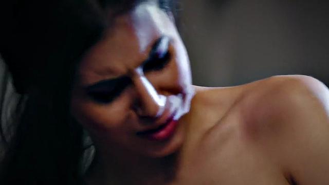 Slutty 21yo bae loves doggystyle fucking in wet pussy