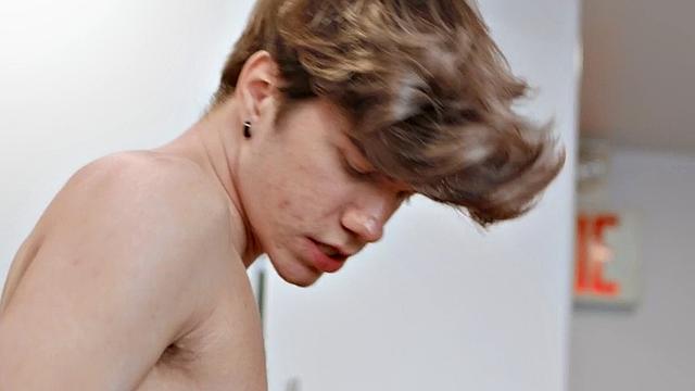 Dirty hairy nympho pounded in anal hole in doggystyle