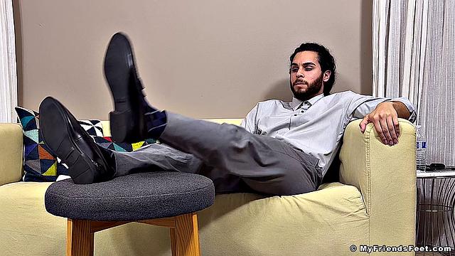Spy On Nathaniel's Feet - Nathaniel