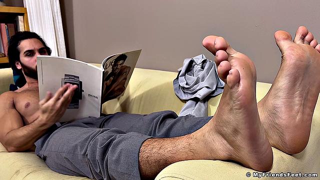Spy On Nathaniel's Feet - Nathaniel