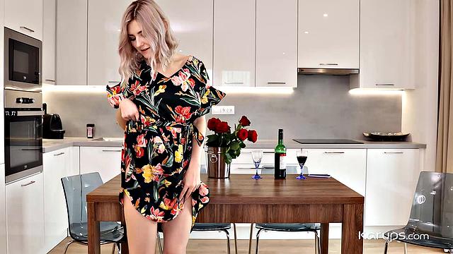 eva elfie handles morning wood like she's had plenty of coffee