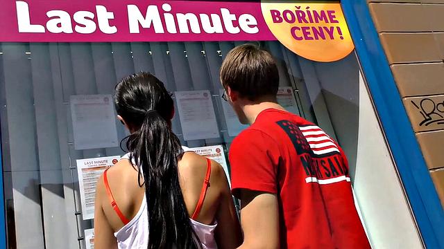 HUNT4K. Svelte brunette cheats on BF to earn cash for vacation