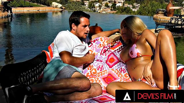 DEVILS FILM - Gorgeous MILF Luna Star Squirts While Getting Fucked Outside