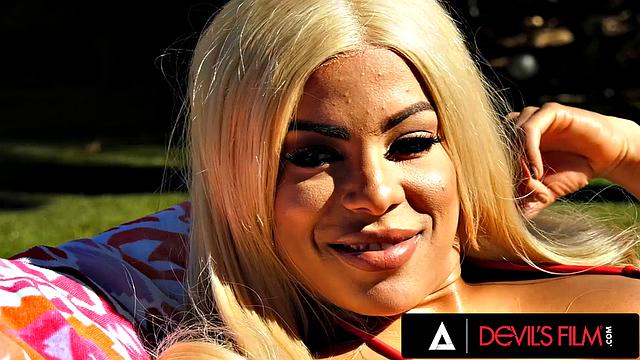 DEVILS FILM - Gorgeous MILF Luna Star Squirts While Getting Fucked Outside