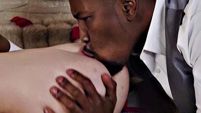 Black beauty in high heels enjoys a steamy Valentine's Day fuck fest