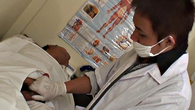 Pissing Nippon twink fucked by doctor in infirmary