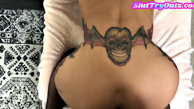 Amateur imked MILF gets fucked in homemade POV