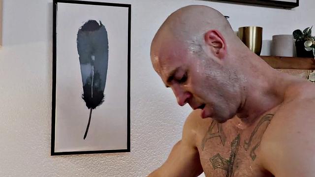 Hunky DILF sucks dick after unsaddled taboo sex