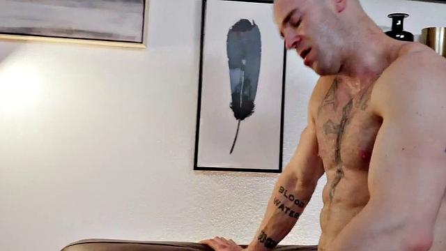 Hunky DILF sucks dick after unsaddled taboo sex