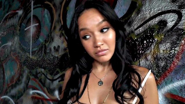 Public amateur Latina bae doggystyled outdoor POV