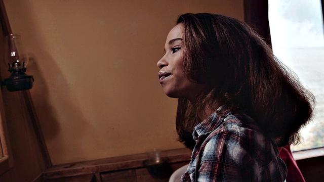 Hairy 19yo perverted seduced by licking nympho Lesbo