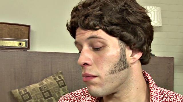 Trans babe jerking until cumming while with stepdad