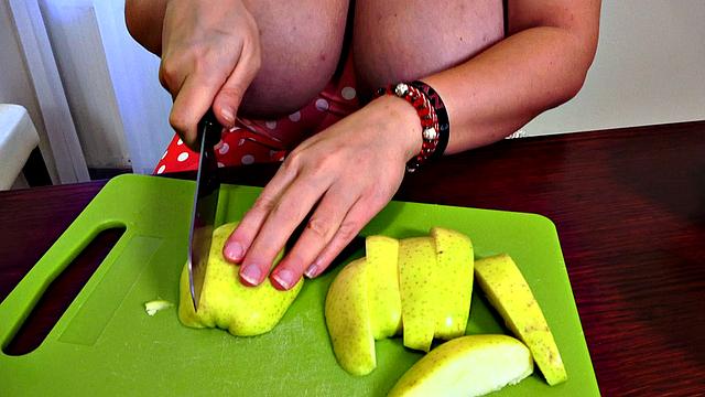 Snackin' With Cute Kitty