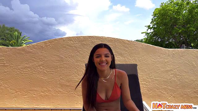 Premium Pussy - S6:E1