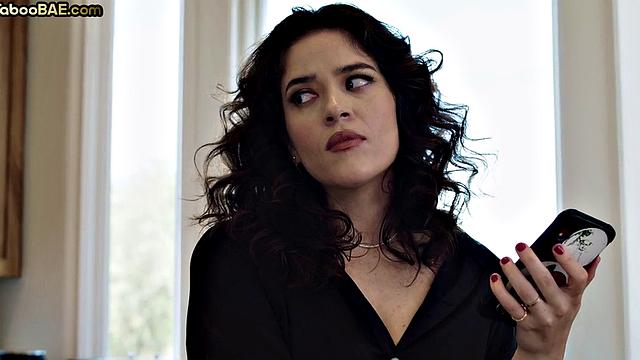 Secretary deepthroating lovers dick