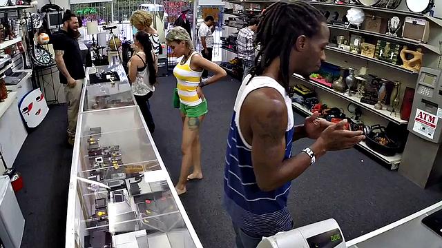 Pawnshop amateur babe pussydrilled in office till facial