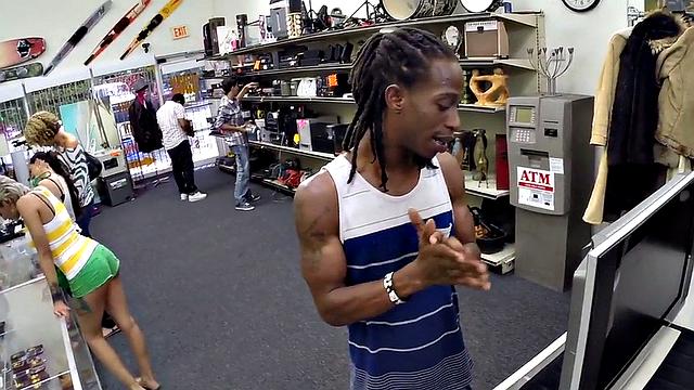 Pawnshop amateur babe pussydrilled in office till facial