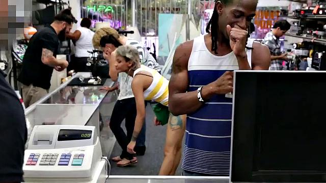 Pawnshop amateur babe pussydrilled in office till facial